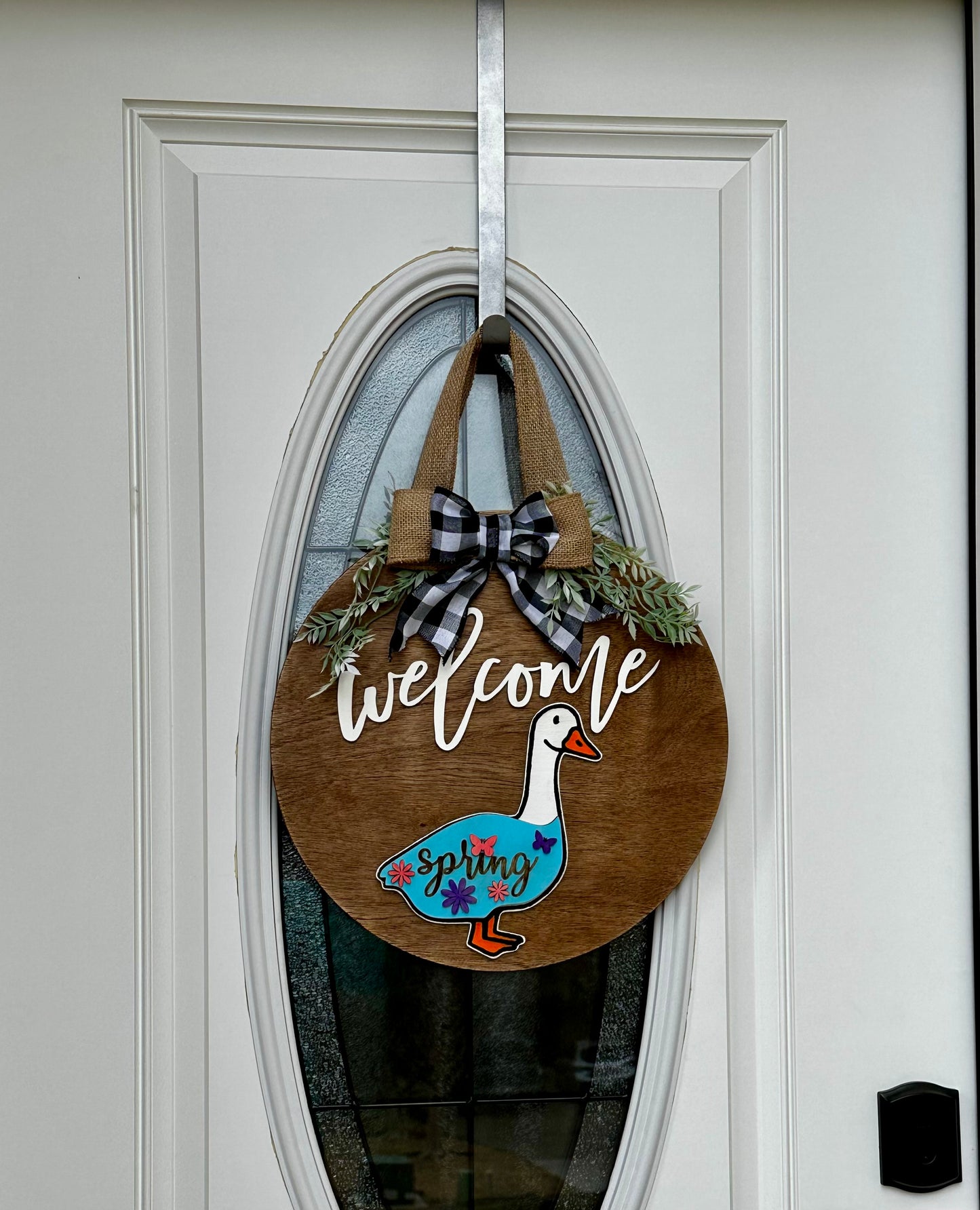 Front Porch Goose Wreath - Interchangeable Door Round - Seasonal Door Wreath - Changeable Outfits - Welcome Goose - Gift For Her - Seasons