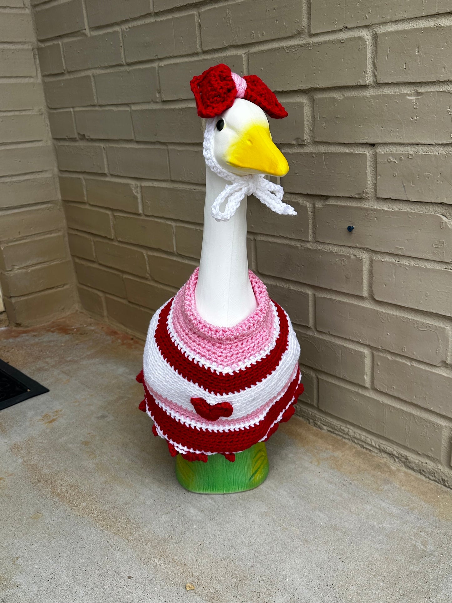 Silly Porch Goose Valentine’s Day Outfit - Goose Statue V-Day Gear - Headband And Dress - Yard Art Clothing - Crochet Clothing For Goose