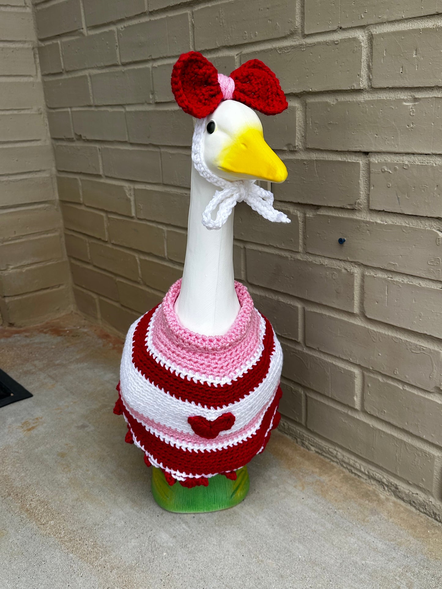 Silly Porch Goose Valentine’s Day Outfit - Goose Statue V-Day Gear - Headband And Dress - Yard Art Clothing - Crochet Clothing For Goose
