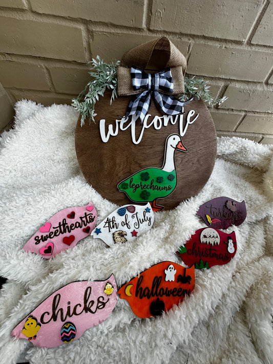 Front Porch Goose Wreath - Holidays - Interchangeable Goose Outfit - Wooden Door Round - Welcome Sign - Holiday Goose Outfits - Gift For Her