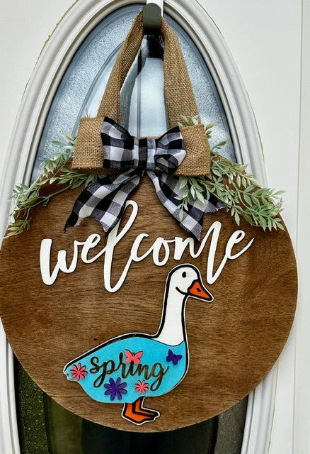 Front Porch Goose Wreath - Interchangeable Door Round - Seasonal Door Wreath - Changeable Outfits - Welcome Goose - Gift For Her - Seasons